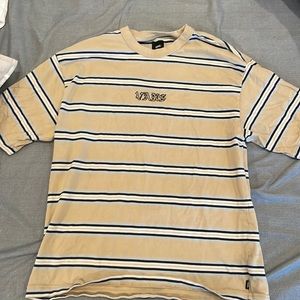 Men’s Large Vans shirt